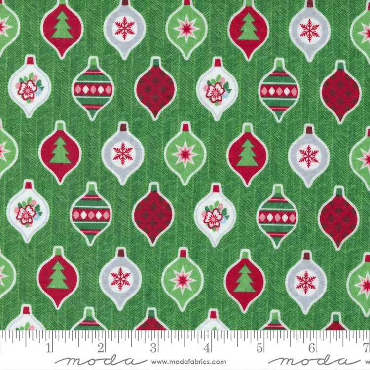 CLEARANCE Half Metre Fabric Cuts: Christmas (1.12)