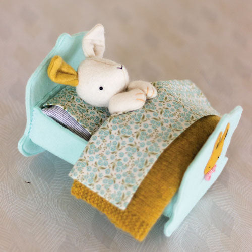 May Blossom Felt Pattern: Rest Little Rabbit